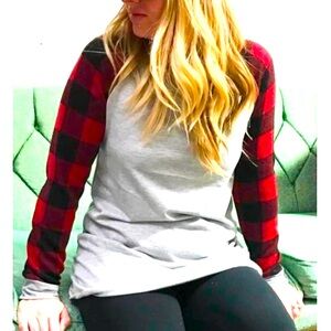 Buffalo Raglan top .size medium.